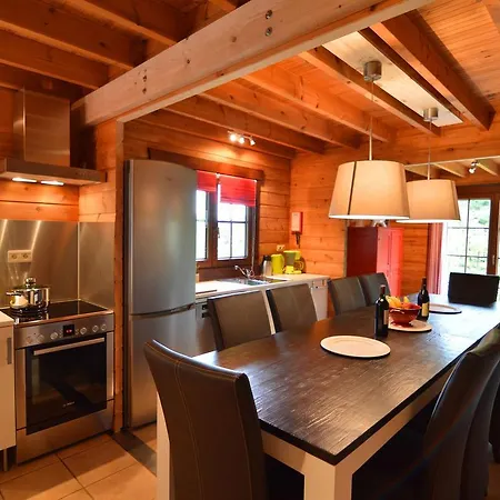 Modern Chalet With Sauna In Nea The Lake Alpesi faház *