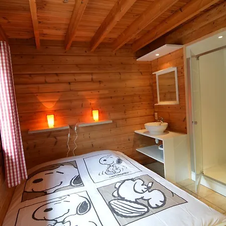 Alpesi faház Modern Chalet With Sauna In Nea The Lake *