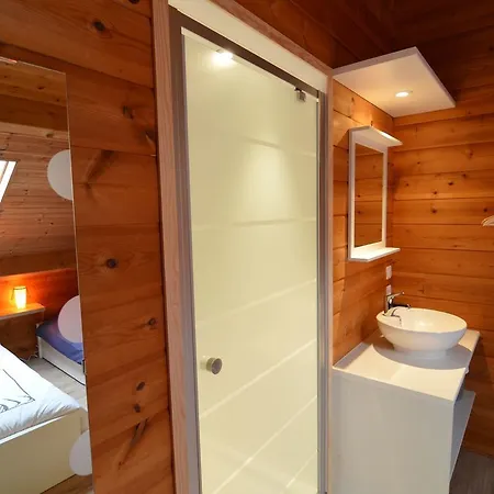 Modern Chalet With Sauna In Nea The Lake *